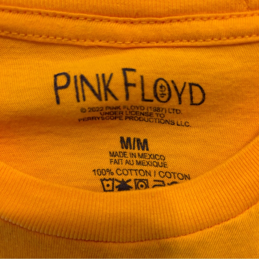 Pink Floyd Have A Cigar Japanese Graphic Tshirt in yellow! 100% Cotton ๐๐ธ๐ - Picture 2 of 3